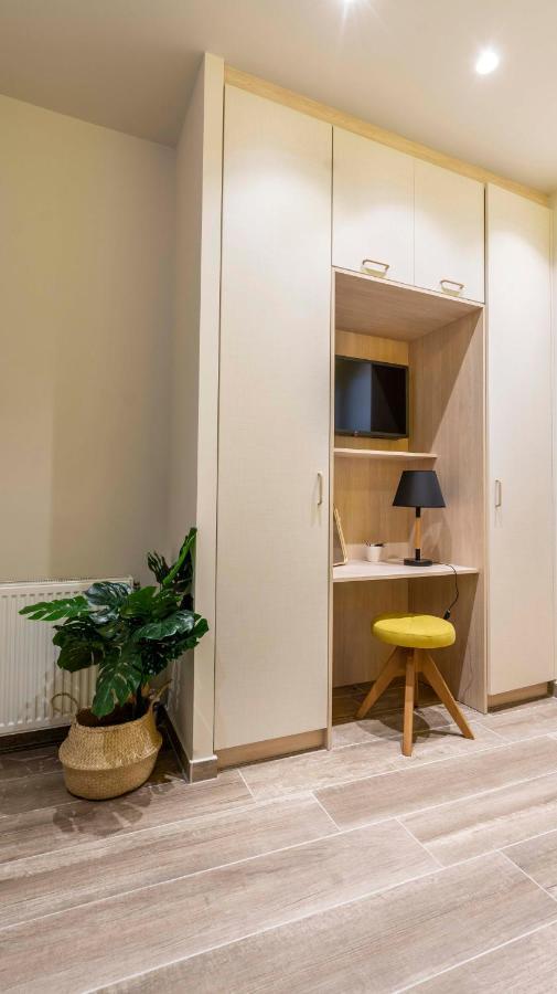 “Champions” Apartment In N. Kosmos Neighbourhood Athens Luaran gambar
